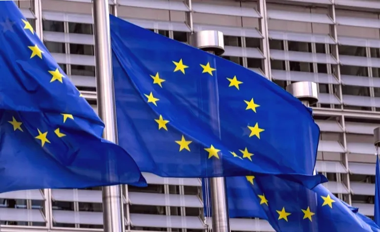 ЄС готує новий крок проти торгівлі російською нафтою через порти третіх країн – Reuters