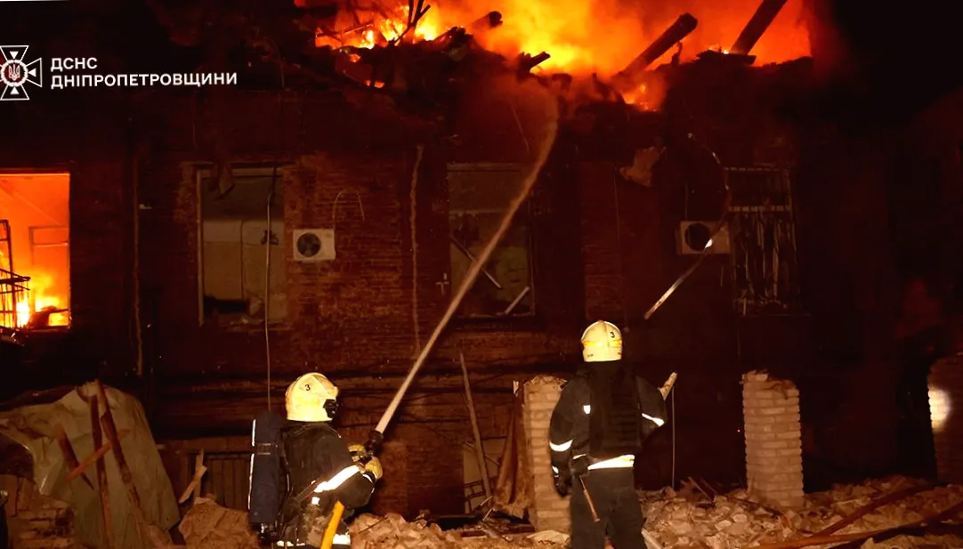 Трагедія на Дніпропетровщині: три загиблих і десятки поранених після атаки з боку РФ