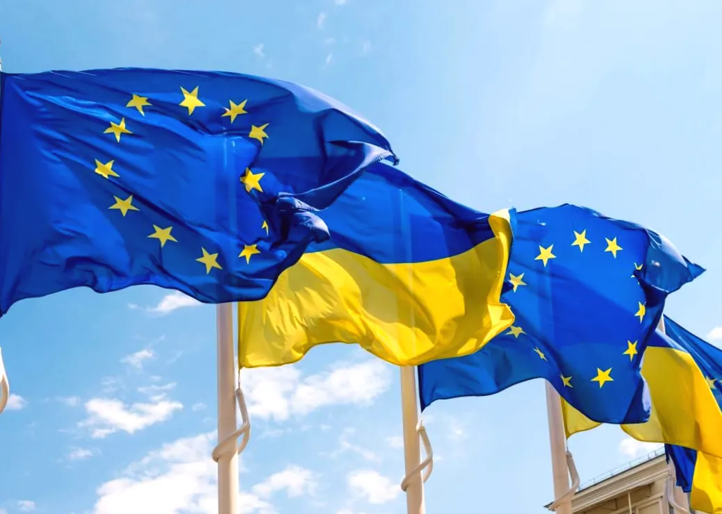 ЄС обговорює можливі шляхи для інтеграції України в майбутню мирну угоду – Bloomberg