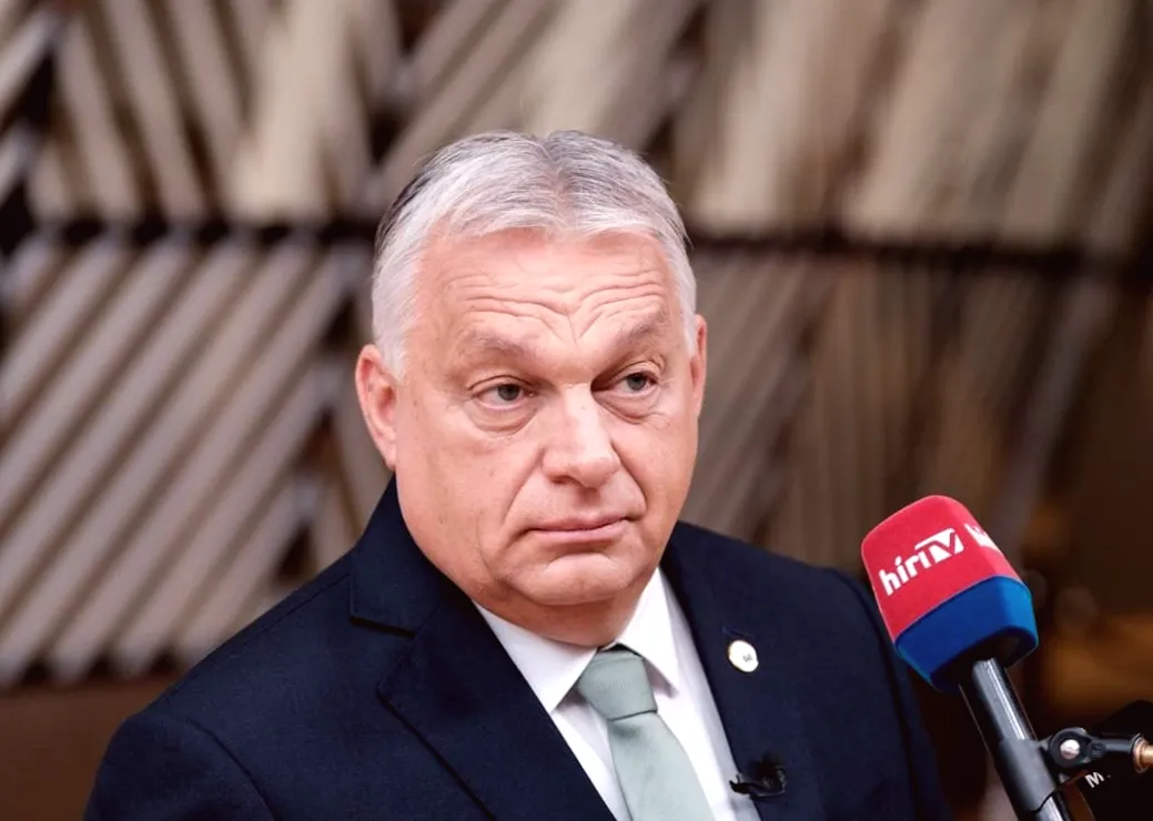 В Угорщині затримали українських інкасаторів через відмову співпрацювати з близьким соратником Орбана — джерела повідомляють