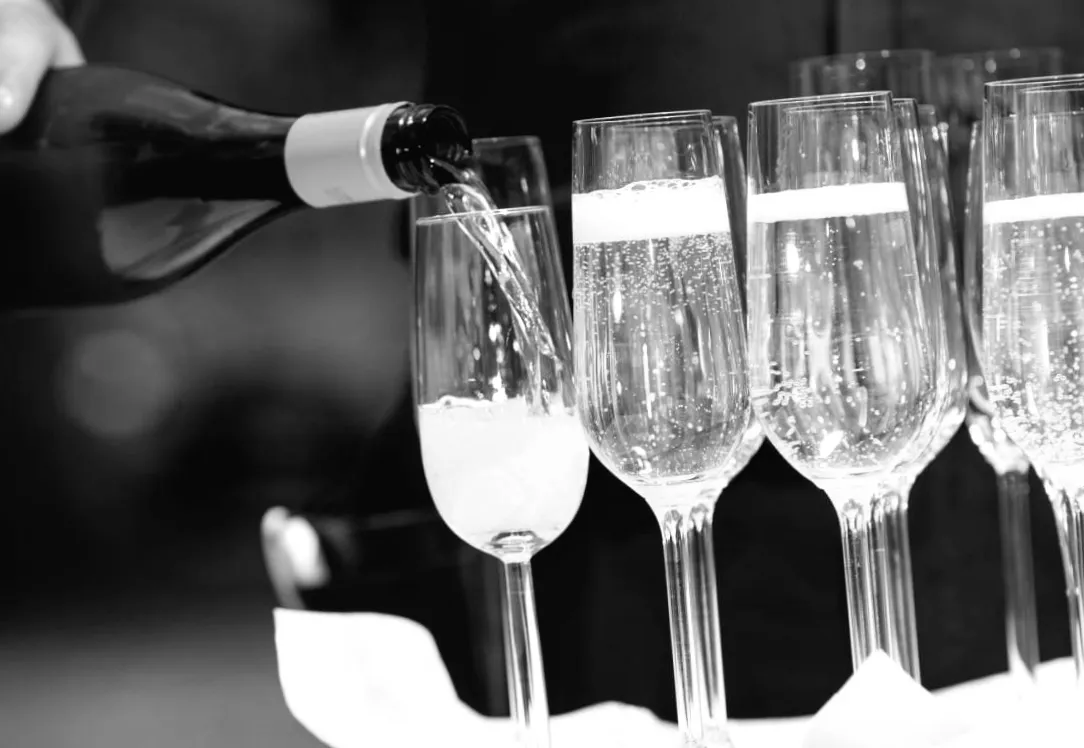 Трамп шокував Францію: що стоїть за його погрозами проти шампанського?