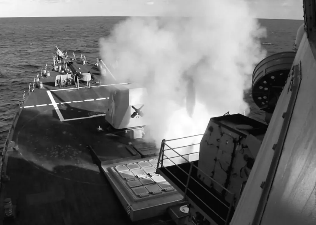 США знищили 17 іранських кораблів та підводний човен: епічна військова операція