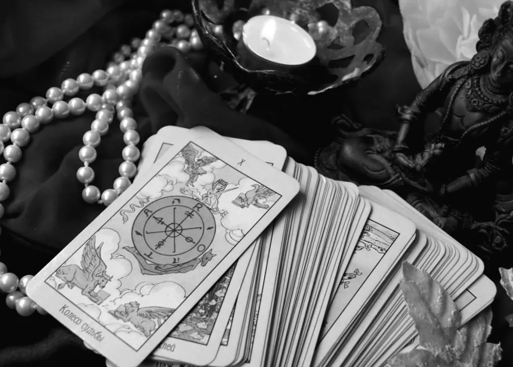 Таро-прогноз на 19 лютого: що приховують карти для Дів та Овнів цього дня