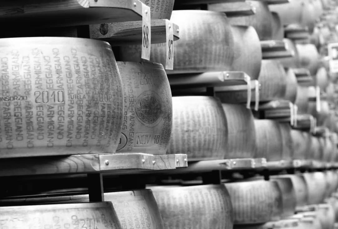 Китай несподівано знижує мита на частину молочної продукції з ЄС: що стоїть за цим кроком?