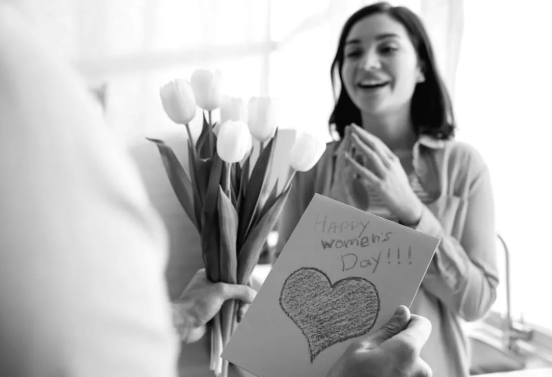 Хто отримає додатковий вихідний на 8 березня 2026 року в Україні: несподівані подробиці Жіночого дня