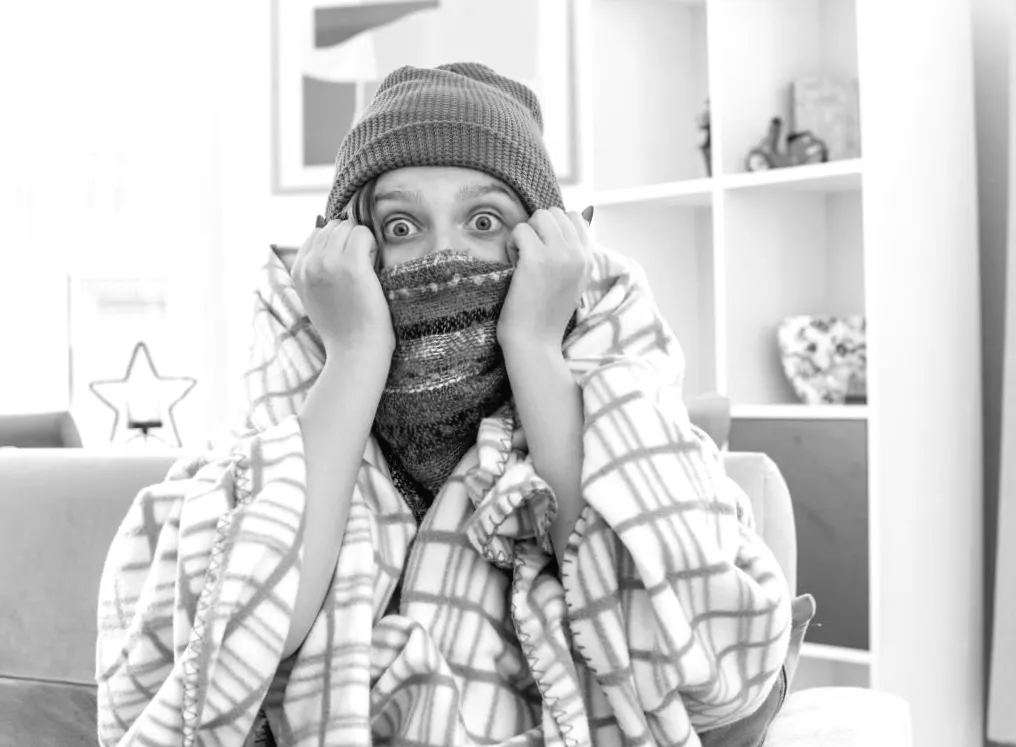 Як пережити ніч без опалення: корисні поради для теплої ночі