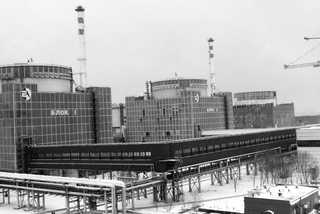 Експерти прогнозують наближення блекауту через атаки на підстанції АЕС