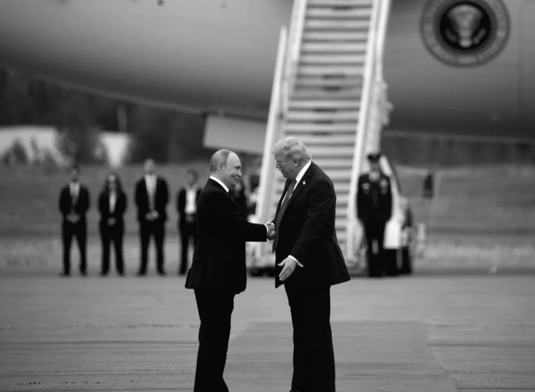 Запрошення РФ до Ради миру свідчить про бажання Трампа зберегти зв'язки з Путіним - FT