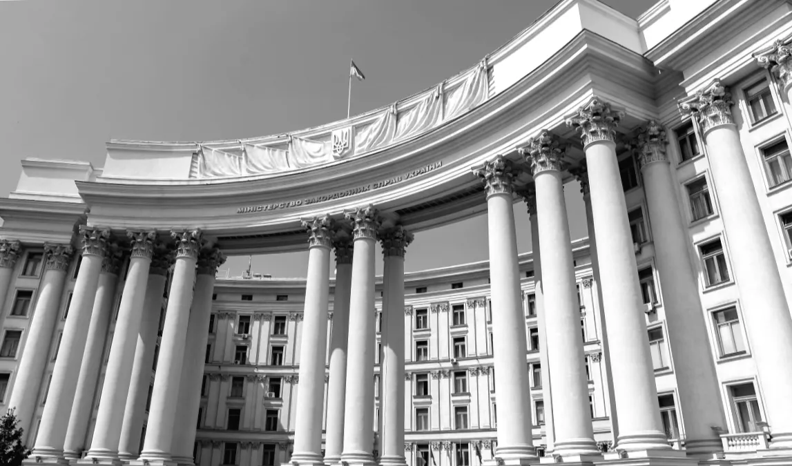 МЗС України викликає угорського дипломата через можливу передачу Росією полонених