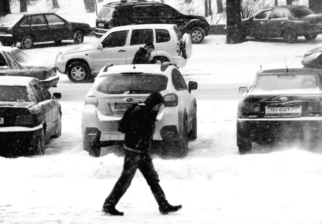 25 січня в Україні – небезпечна ожеледиця: рекомендації ДСНС для водіїв