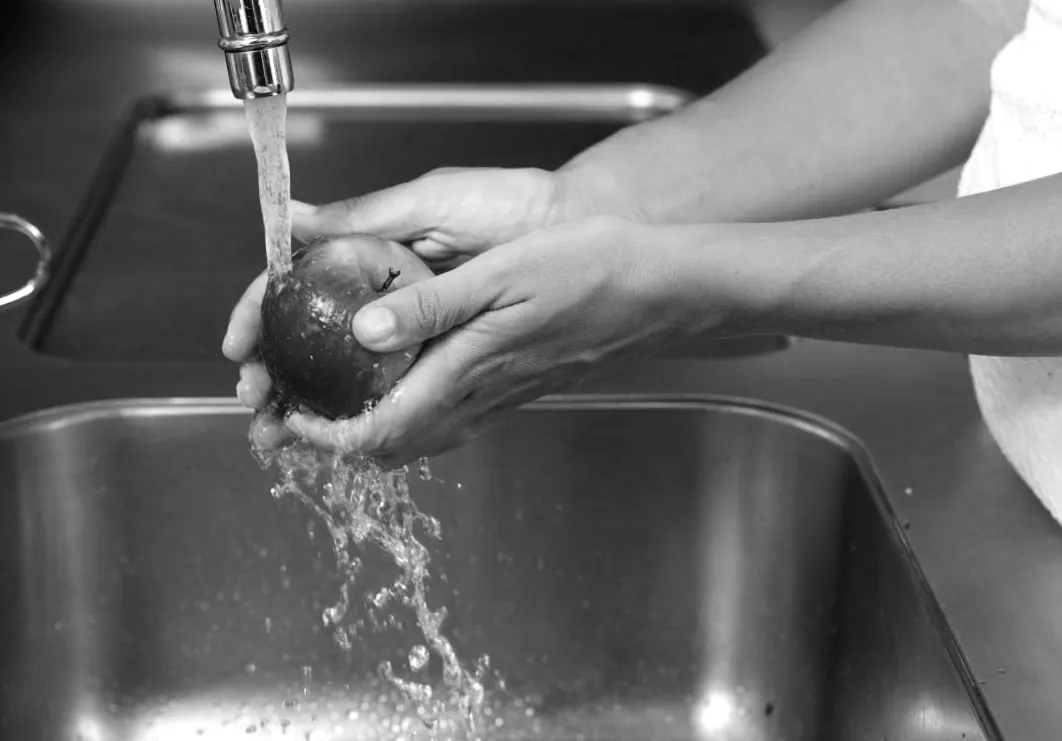 В Україні можуть з’явитися нові графіки відключення не тільки світла — що чекати з водою, пояснює експерт