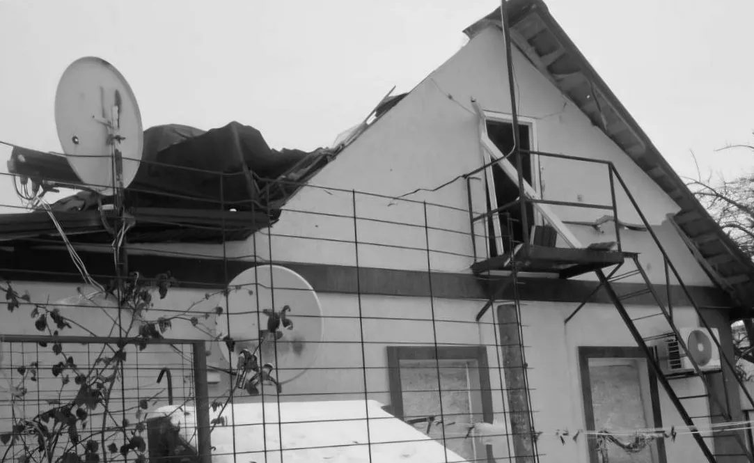 Після російського обстрілу Нікополя жінку госпіталізовано в тяжкому стані