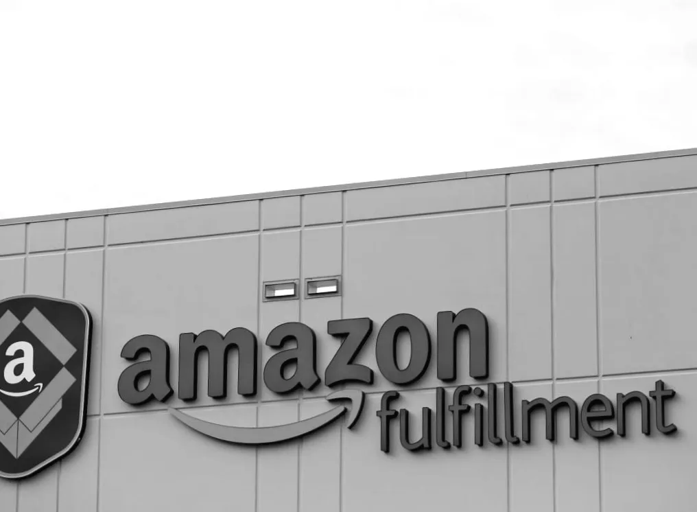 Дрони атакували дата-центри Amazon: як пошкодження хмарних сервісів впливають на регіон