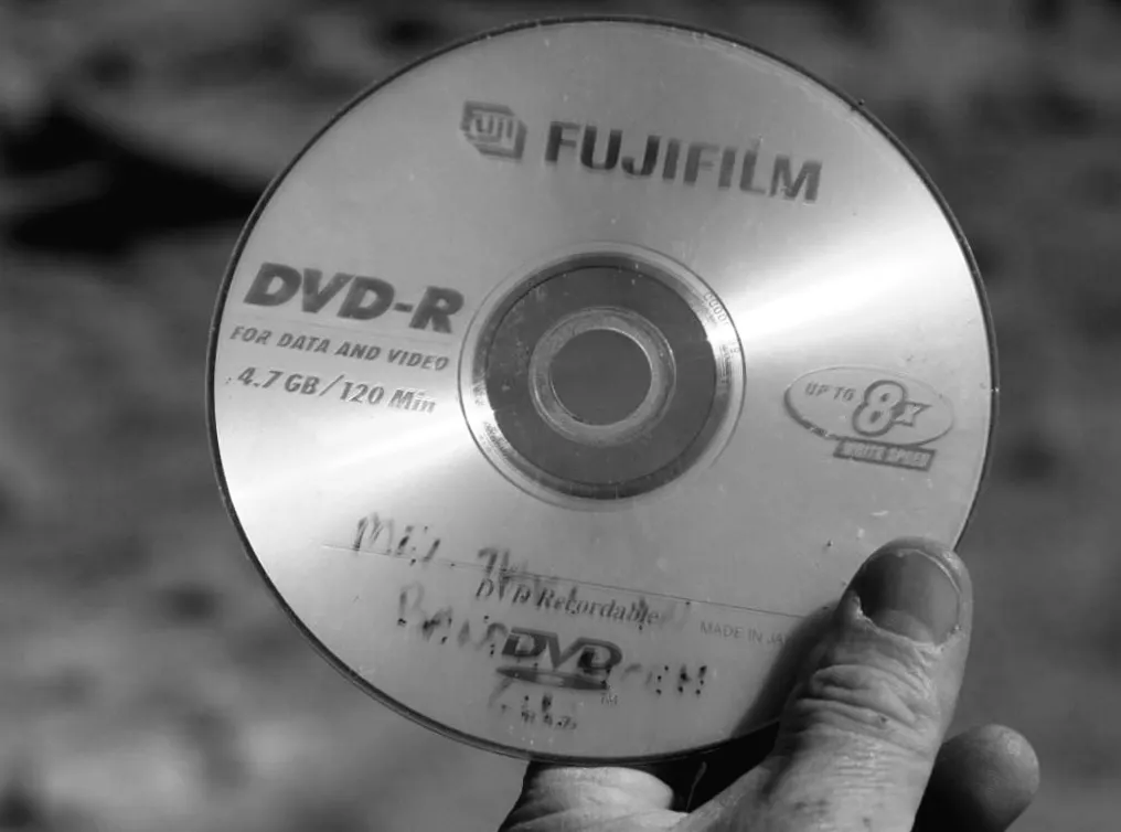 Старі компакт-диски отримали нове життя: що можна зробити з незвичайними матеріалами?