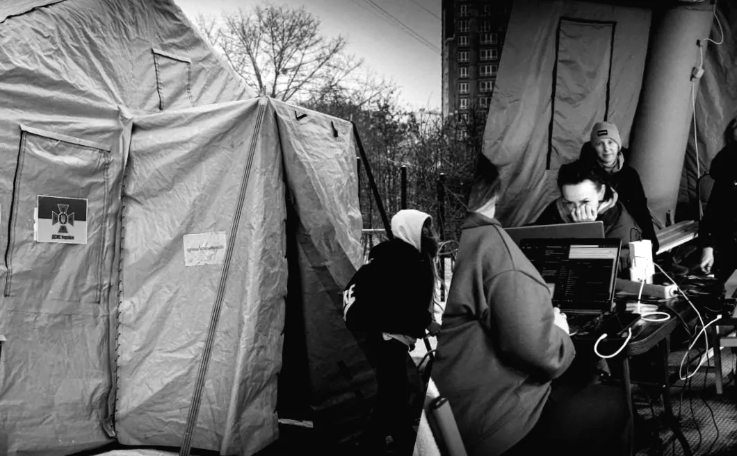 Троєщина: пункти обігріву працюють без перерви — подробиці наслідків нічної атаки