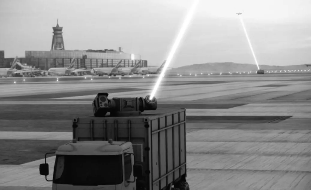 Лазери й мікрохвилі: як нові технології змінять боротьбу з дронами майбутнього