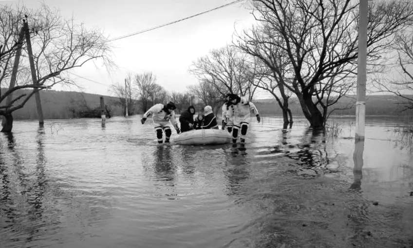 В Україні через відлигу та дощі загрозливо зростає рівень води – експерти на сторожі паводків