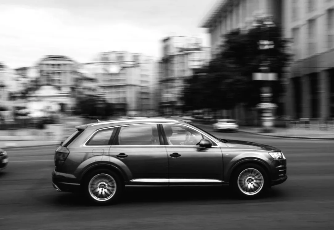 Таємничий 'акулячий плавник' на даху авто: що ховається за цим елементом дизайну?