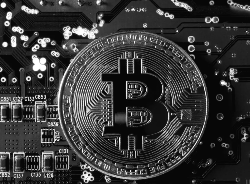 Біткойн досяг нової психологічної межі: що чекає на криптовалюту далі?