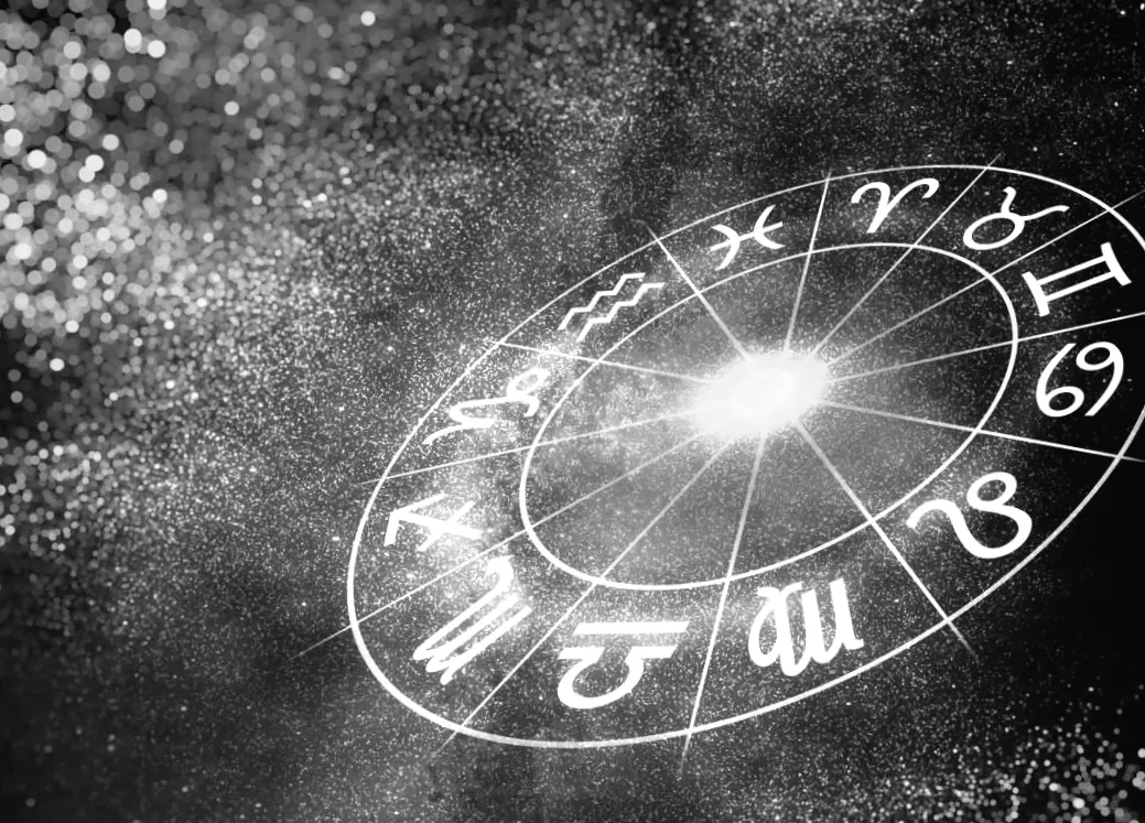 Таємниці зірок на 8 березня: що приховують емоції Скорпіонів і Стрільців?