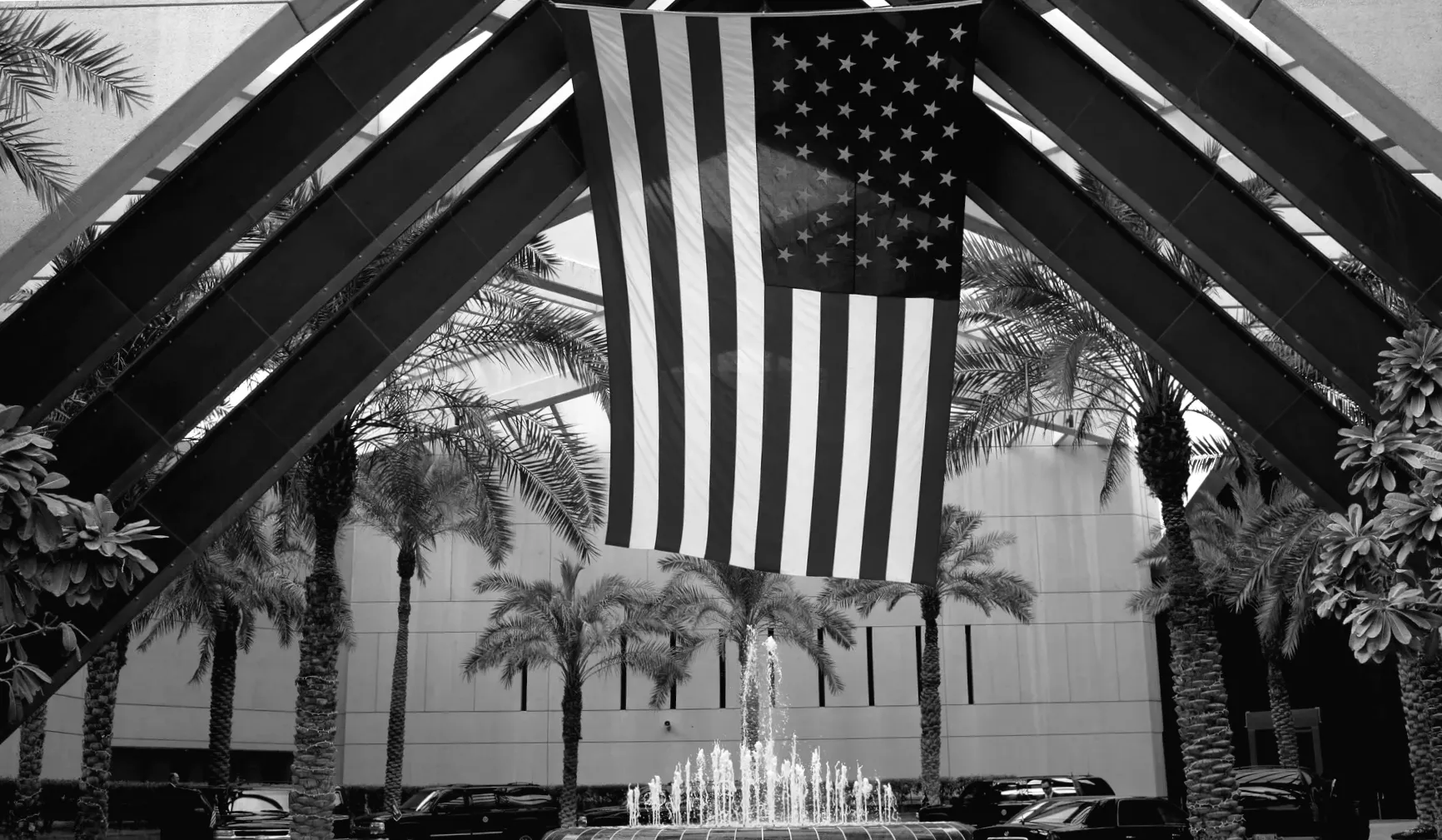 США несподівано закривають посольства у Саудівській Аравії та Кувейті: що приховує Вашингтон?