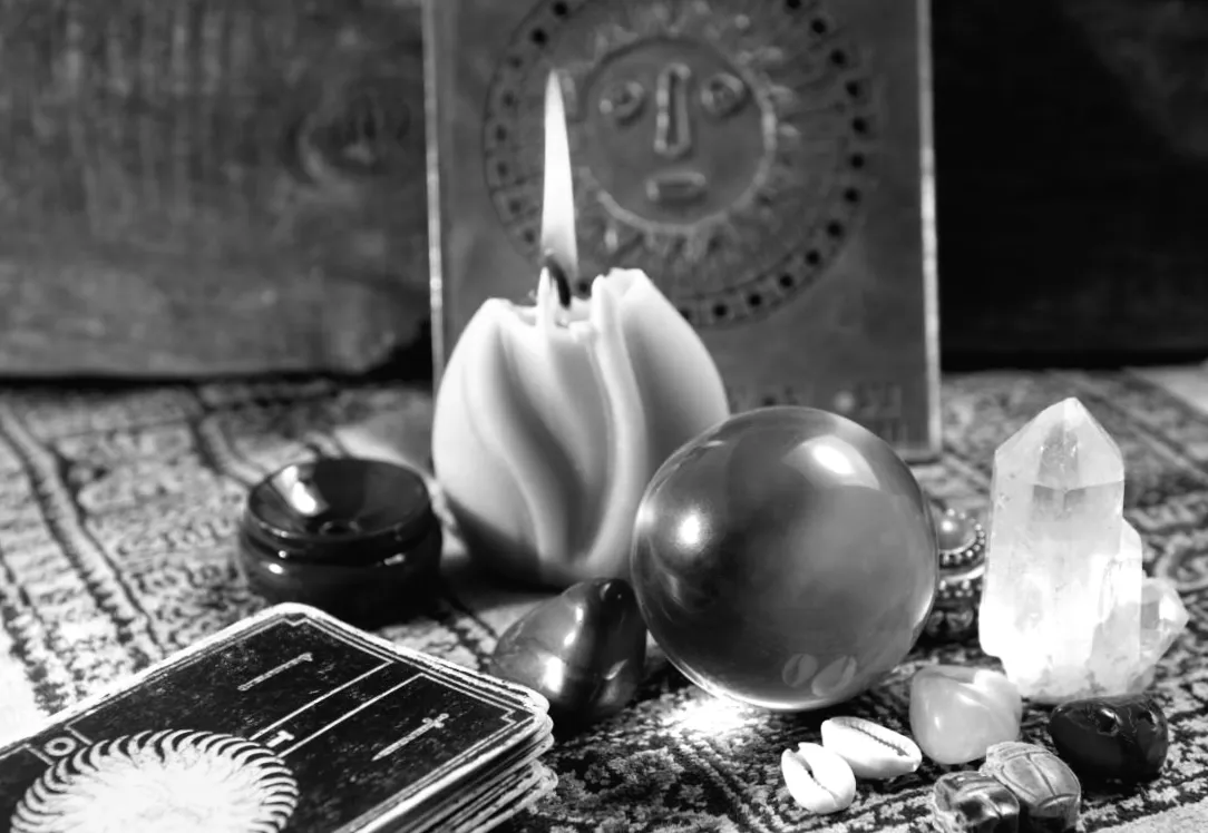 Таємниці Таро на 7 лютого: Стрільцям – прориви в ідеях, Овнам – несподівані повороти планів