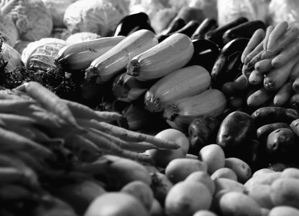 В Україні змінили тарифи на овочі та ягоди: які продукти подорожчали і скільки тепер коштують