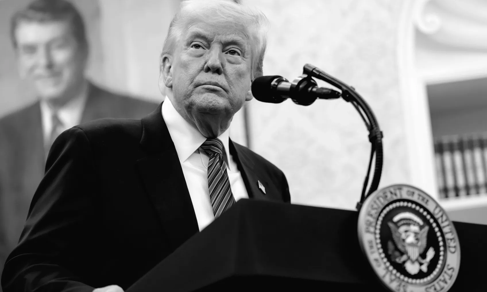 Трамп попередив про ще потужніший удар у разі блокади Ормузької протоки Іраном