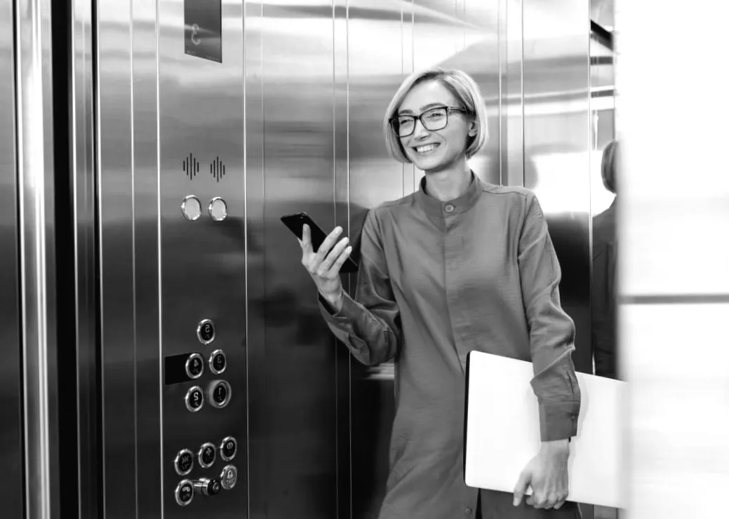 Як змінюється ваша вага в ліфті: несподіване пояснення фізика