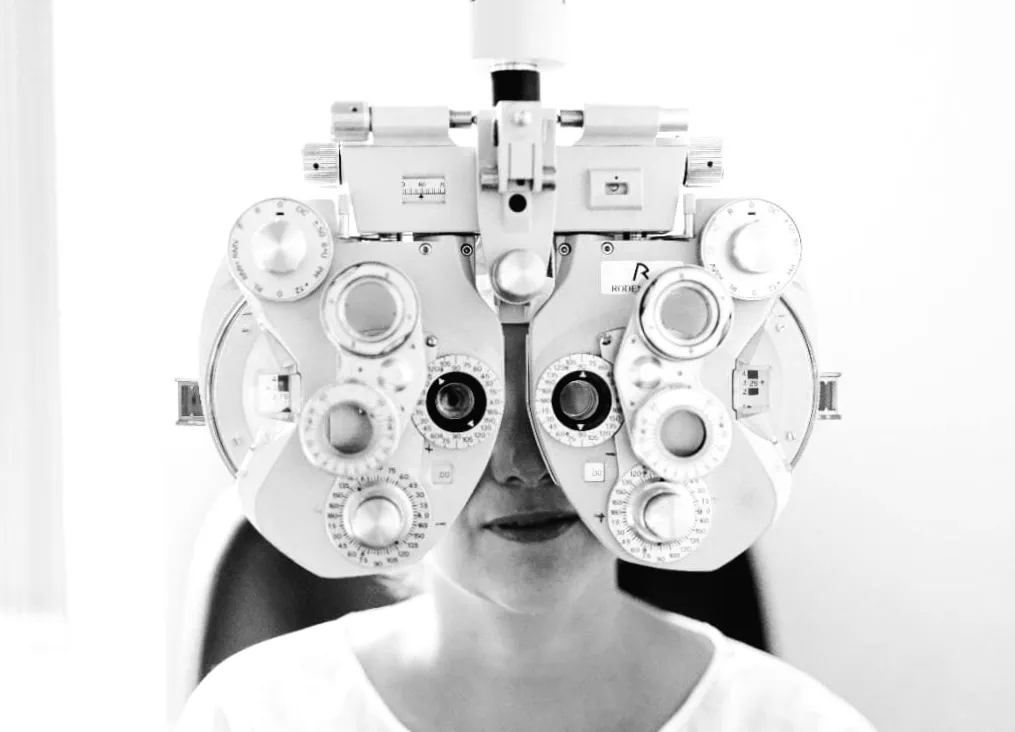 Після 40 років очі можуть сигналізувати про небезпеку: що приховує зір ігнорування перевірки у офтальмолога