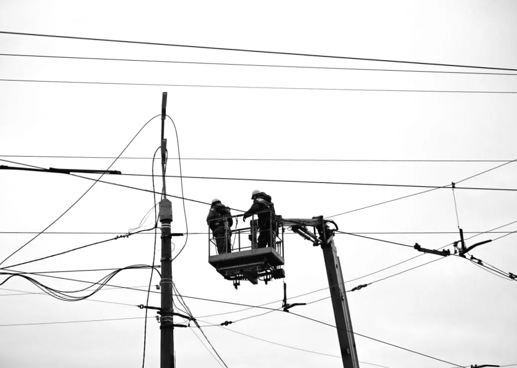 Без тепла та світла: Зеленський розповів про тисячі бездомних будинків в Києві