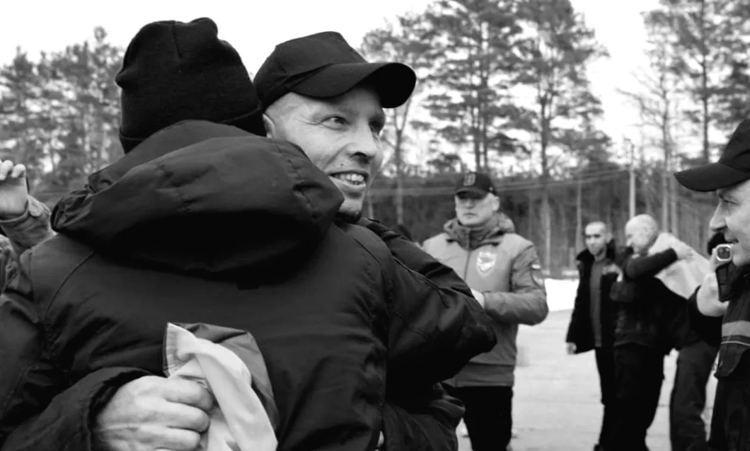 Ще 300 українських захисників повернулися з російського полону: що відомо про їхній шлях додому