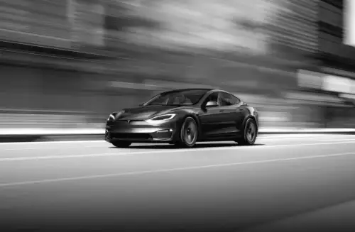 Tesla змінює курс: Маск припиняє випуск двох легендарних моделей авто – BI