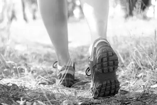 Наслідки незручного взуття, про які ви не здогадуєтесь: три серйозні ризики для здоров’я