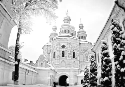 13 лютого: яке церковне свято відзначають сьогодні та що категорично заборонено робити