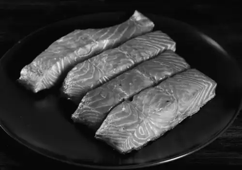 4 несподівані джерела омега-3, які перевершують рибу — поради дієтолога