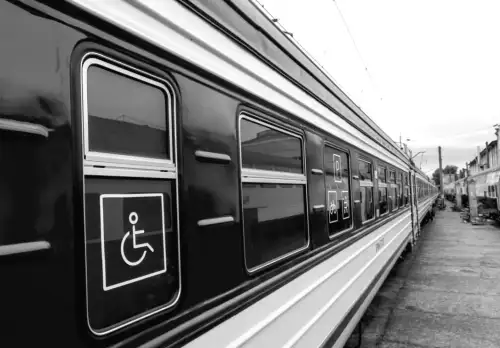 РФ атакувала українську залізницю: деякі потяги призупинено