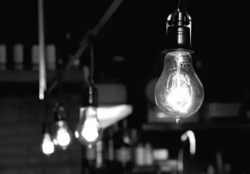 Негода й вплив Росії: тисячі українців у темряві — де ситуація критична найбільше