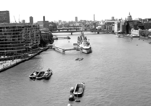 Річка, яку вважали мертвою 70 років тому, знову стала доступною для купання