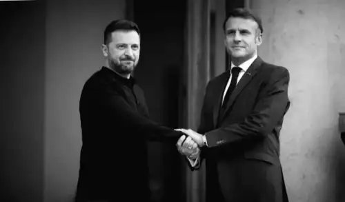 Макрон отримує найбільше довіри серед іноземних лідерів, Зеленський на другому місці