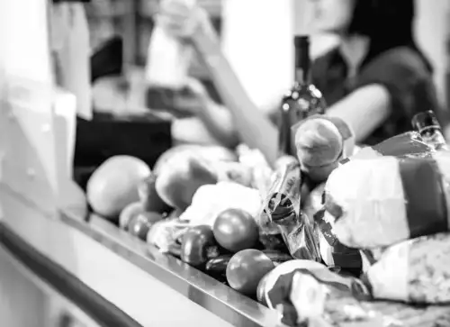 У Києві супермаркети працюватимуть вночі: що зміниться для покупців?