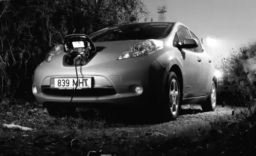 Чому українці утримуються від продажу електрокарів: що змінилось у вартості лідерів ринку?