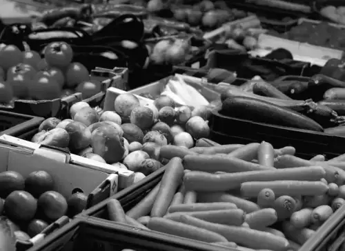 В Україні стрімко зросли ціни на овочі: що подорожчало найсильніше за тиждень