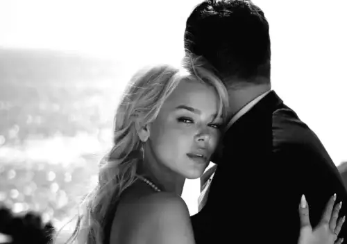 Аліна Гросу розкрила таємницю: коли світ побачить її чоловіка?