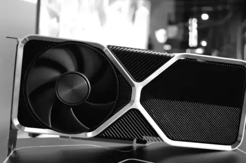 Популярна відеокарта NVIDIA зникає з полиць: як ШІ вплинув на дефіцит