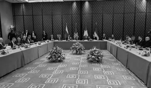 Україна та РФ провели таємну зустріч після тристоронніх переговорів