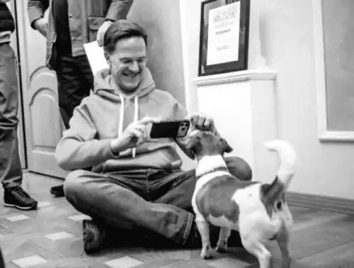 «Ми не здамося»: Рютте поділився емоціями від зустрічі з героїчним псом Патроном