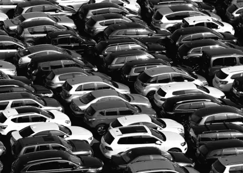 Неочікуваний бум: у Росії різко злетіли продажі китайських імпортних авто з Заходу — Reuters