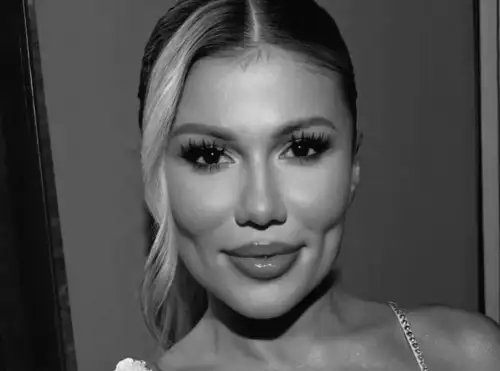 Таємнича підтримка: Омаргалієва відкрила завісу над своєю мамою