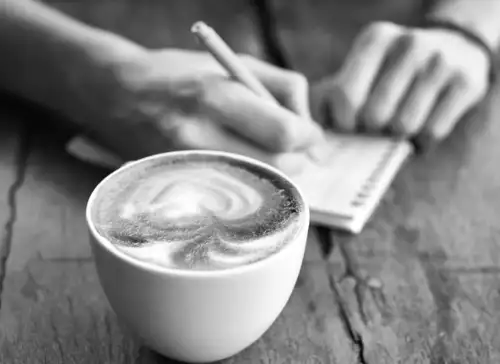 Два напої, які миттєво піднімуть енергію: поради дієтологів